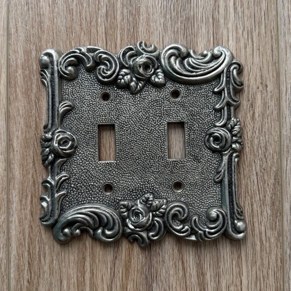 Vintage 1967 American Tack & Hardware Co. metal double toggle light switch plate